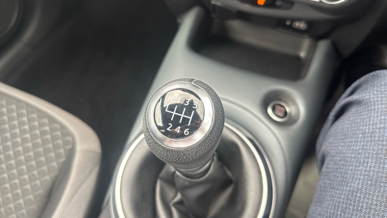 Nissan Juke 1.0 DiG-T 114 N-Connecta 5dr Petrol Hatchback